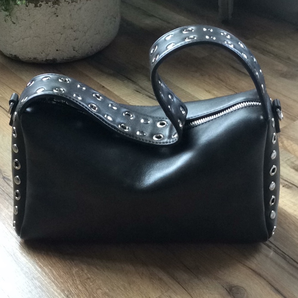 Women’s Moda Luxe handbag